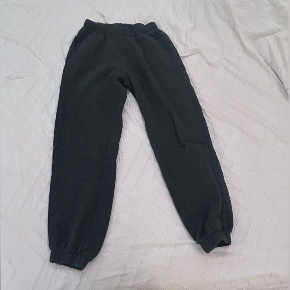 One size fits all, Brandy sweatpants.